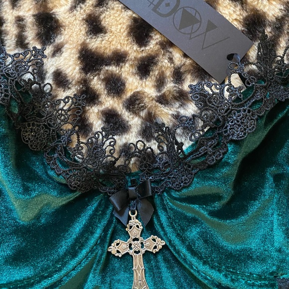 Widow Morphine Eyes Velvet Bra - Picture 2 of 6